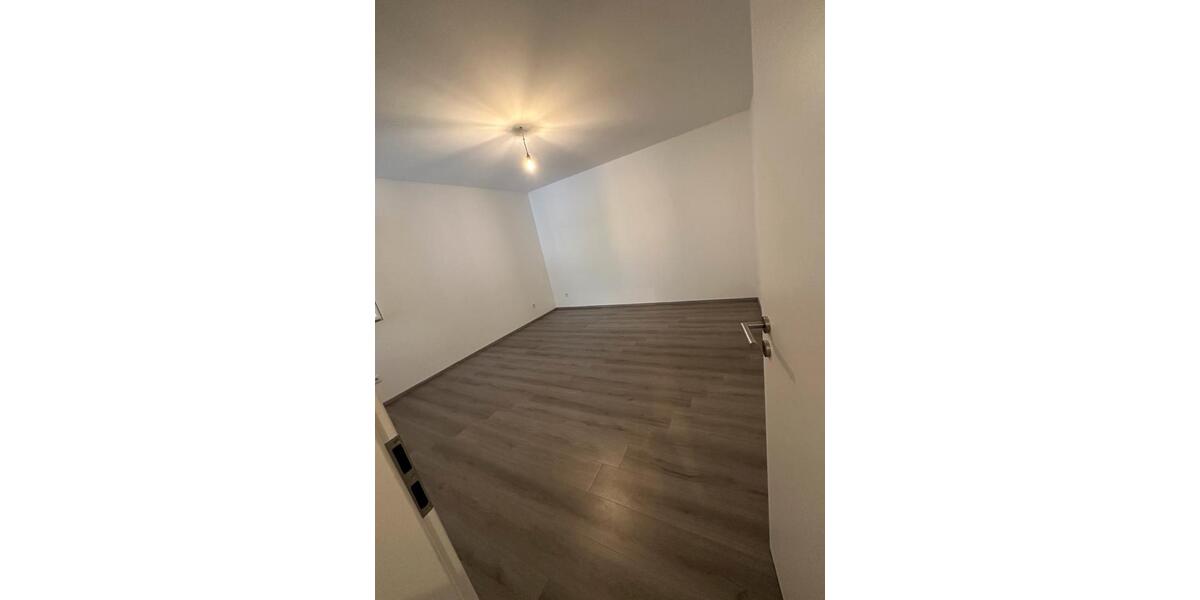 Erdgeschoßwohnung Nümbrecht - 2 Zimmer, 67 m&sup2;, 700&euro; | Angebot:24862667