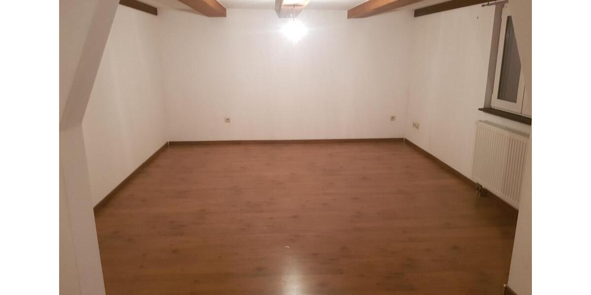 Einfamilienhaus Ihringen - 4 Zimmer, 119 m&sup2;, 1.300&euro; | Angebot:25306075