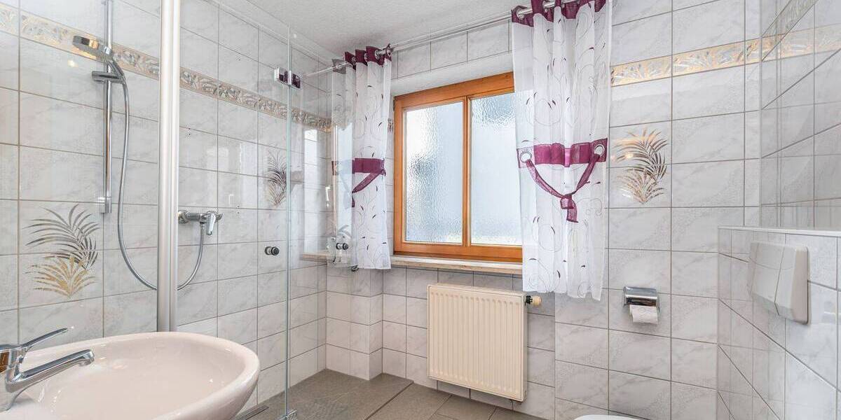 Doppelhaushälfte München Schwabing-Freimann - 6 Zimmer, 162 m&sup2;, 1.200.000&euro; | Angebot:26242466