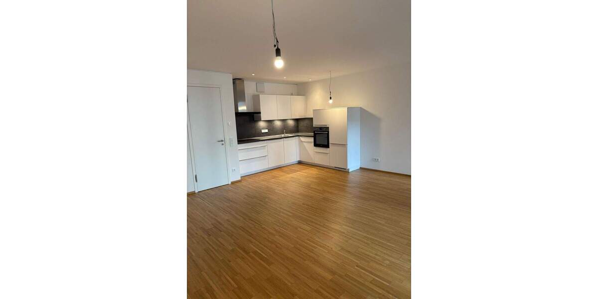 Etagenwohnung Offenbach am Main Hafen - 2 Zimmer, 71 m&sup2;, 1.390&euro; | Angebot:24286067