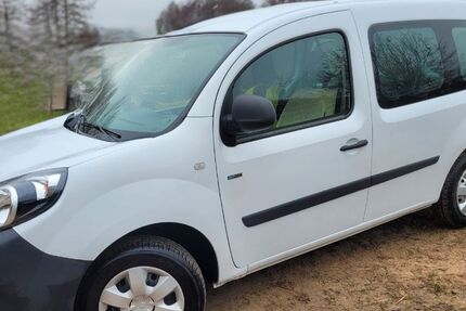 Renault Kangoo E-TECH 20.500 km 9.900 &euro; Preetz 24211