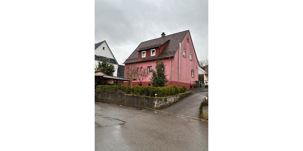 Einfamilienhaus Calw - 8 Zimmer, 126 m&sup2;, 485.000&euro; | Angebot:25606768