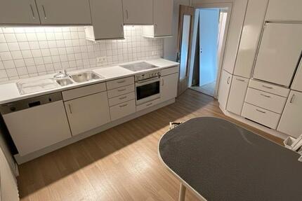 Erstbezug nach Sanierung !Helle 3-Zimmer Wohnung mit großer Küche 3 zimmer