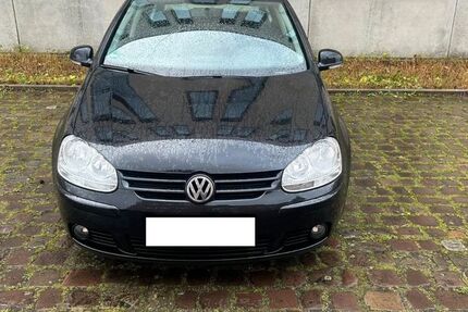 VW Golf 206.300 km 5.000 &euro; Karlsruhe 76131