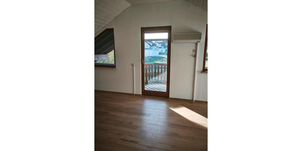 1 Familienhaus 6 zimmer