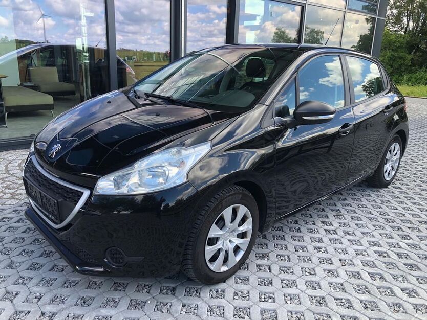 Peugeot 208 112.000 km 3.950 € Wolpertshausen 74549