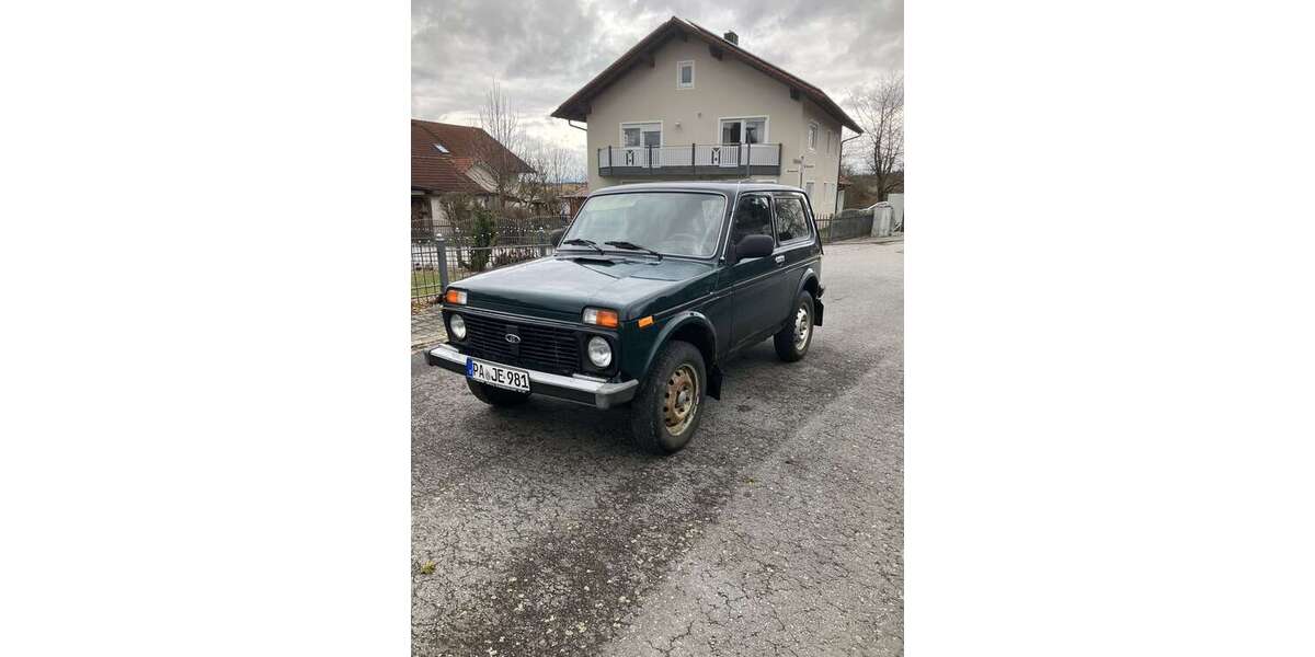 Lada Niva 60.000 km 4.300 &euro; Aidenbach 94501
