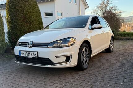 VW Golf 83.022 km 13.900 &euro; Budenheim 55257