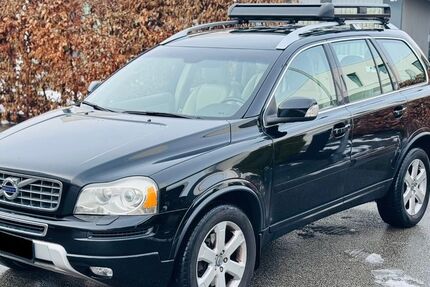Volvo XC90 200.000 km 10.900 &euro; Frankfurt 60433