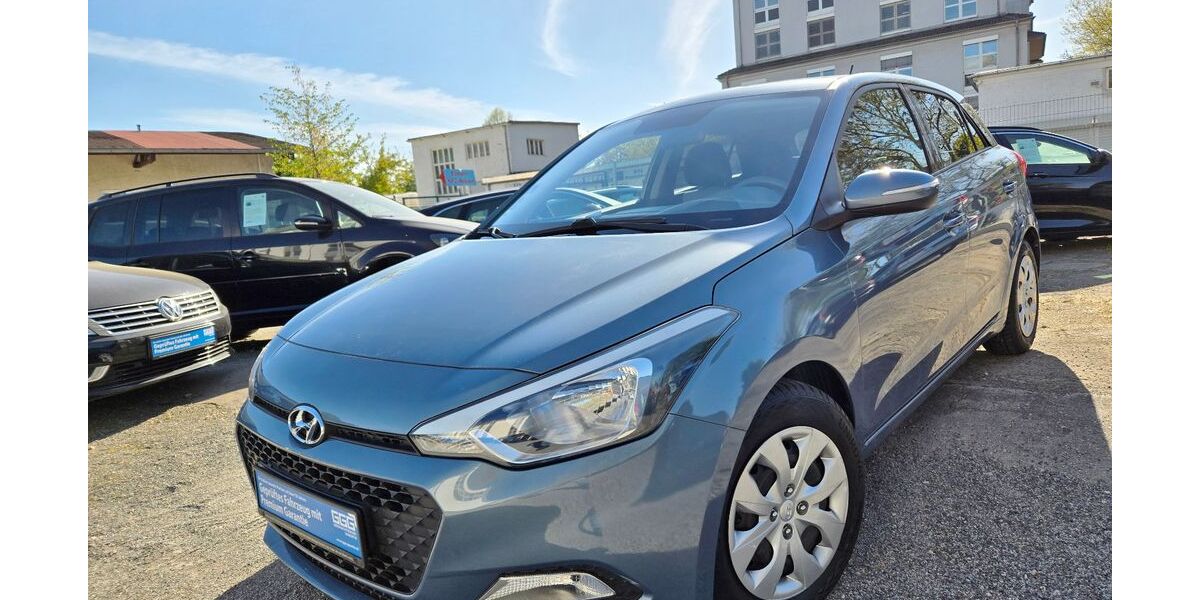 Hyundai i20 53.000 km 7.900 &euro; Dresden 01067