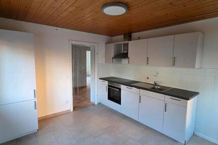 Haus Möckmühl - 5 Zimmer, 130 m&sup2;, 1.350&euro; | Angebot:24432036