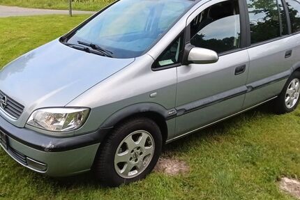 Opel Zafira 99.000 km 2.999 € Loxstedt-Nesse 27612