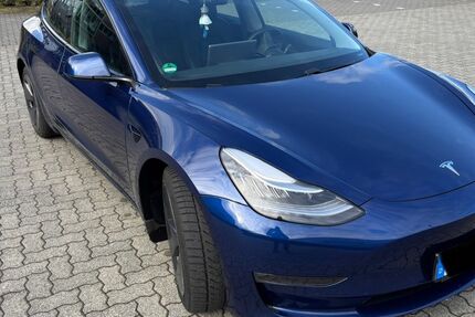 Tesla Model 3 92.500 km 24.990 &euro; Lütjensee 22952