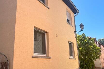 Haus Alzey - 7 Zimmer, 130 m&sup2;, 400.000&euro; | Angebot:26383511