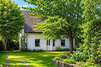 Haus Fürstenwalde/Spree Spree - 8 Zimmer, 275 m&sup2;, 350.000&euro; | Angebot:27145877