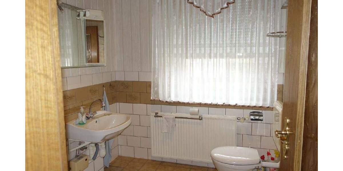 Einfamilienhaus Bad Liebenwerda Neuburxdorf - 5 Zimmer, 149 m&sup2;, 170.000&euro; | Angebot:25691468