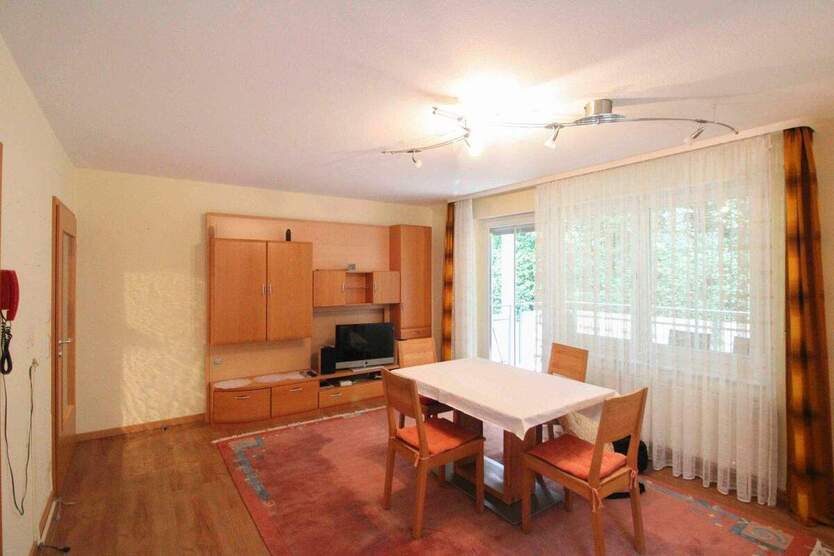 Barrierefreie Erdgeschosswohnung mit traumhaft großem Balkon in Top-Lage von Erlangen 3 zimmer