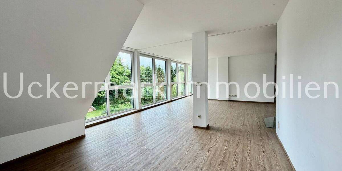 Einfamilienhaus Woldegk Bredenfelde - 8 Zimmer, 220 m&sup2;, 369.000&euro; | Angebot:26788101