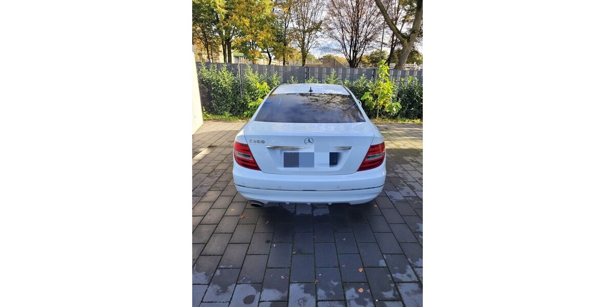 Mercedes-Benz C 200 154.000 km 12.990 &euro; Dinslaken 46535