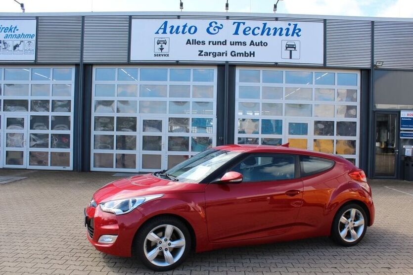 Veloster