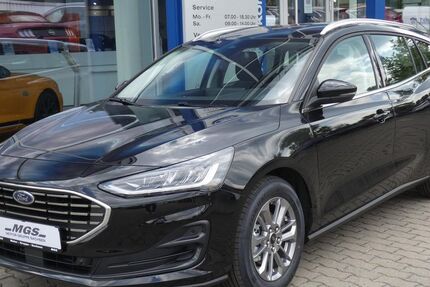 Ford Focus 3.000 km 26.180 &euro; Radebeul 01445