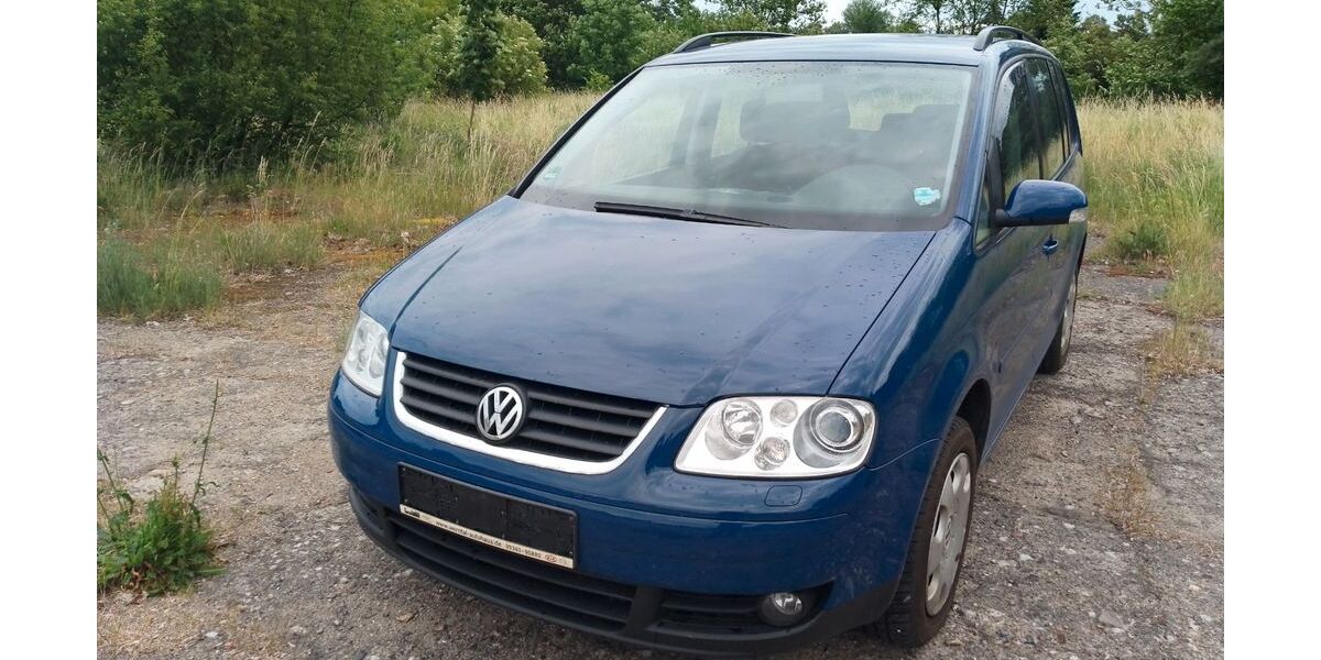 VW Touran 230.000 km 1.999 &euro; frankfurt 15232