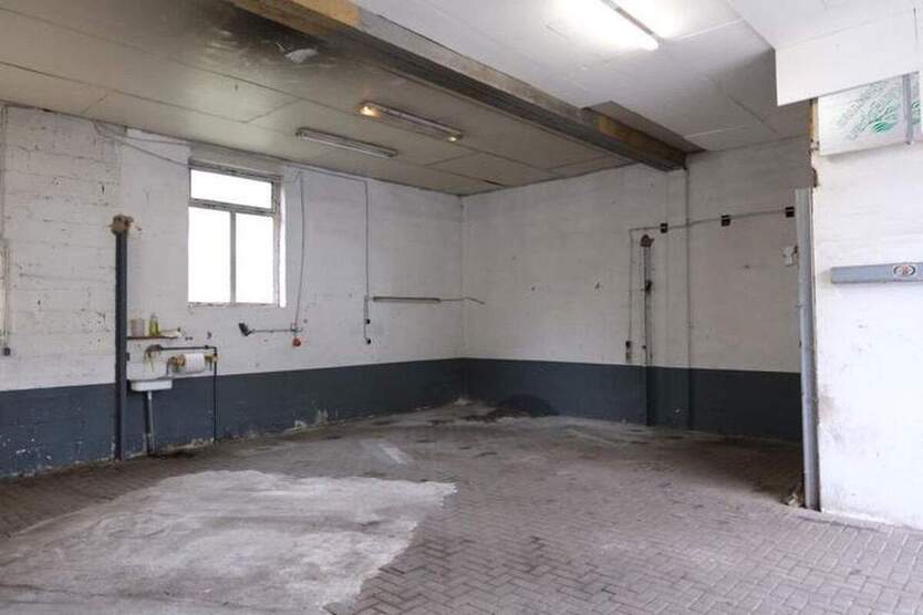 Hallen (Lager, Produktion) 100qm verkehrsgünstig in 66976 Rodalben zu vermieten zimmer