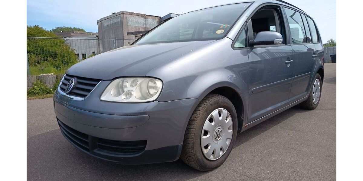 VW Touran 243.000 km 1.999 &euro; Lahr-Langenwinkel 77933