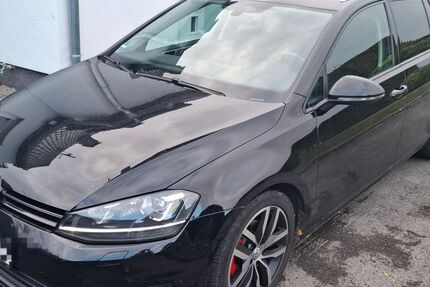 VW Golf 107.000 km 12.580 € Simmerath 52152