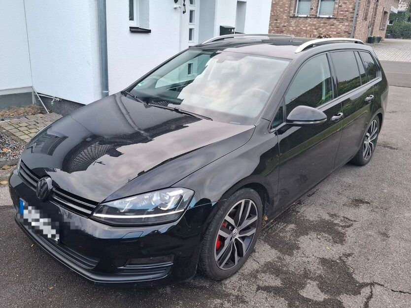VW Golf 107.000 km 12.580 € Simmerath 52152