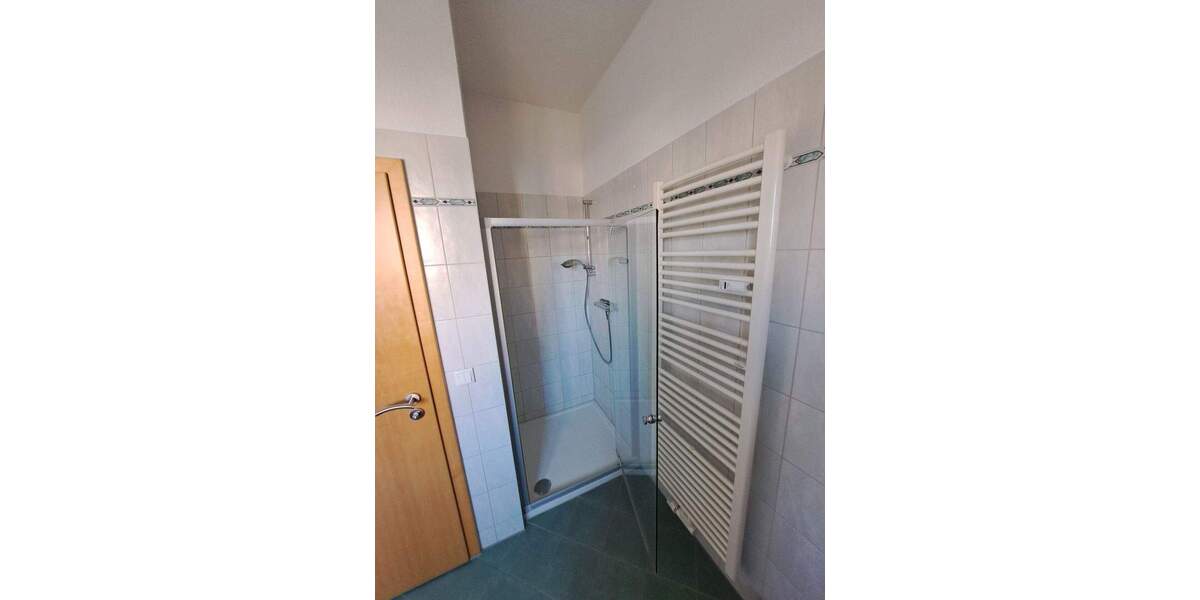 Etagenwohnung Leuna - 3 Zimmer, 95 m&sup2;, 180.000&euro; | Angebot:25471766