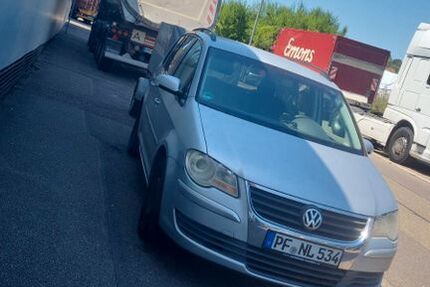 VW Touran 239.000 km 1.700 &euro; PFORZHEIM 75173