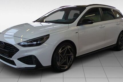 Hyundai i30 25.688 km 24.880 &euro; Limburg 65555