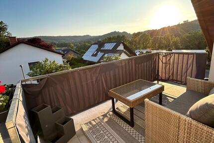 Schöne, helle Dachgeschosswohnung in Ottweiler 3 zimmer