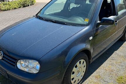 VW Golf 211.000 km 1.950 &euro; Andernach 56626