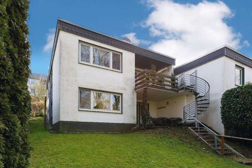 Haus zum Kaufen in Leverkusen 438.000 € 171 m²