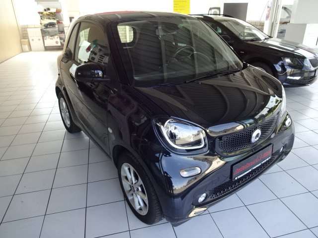 Smart forTwo 46.000 km 8.900 &euro; Leupoldsgrün 95191