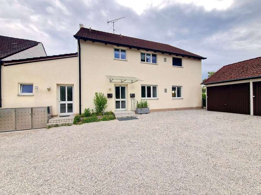 Wohnung zum Mieten in Eichhofen 700 € 67.2 m²