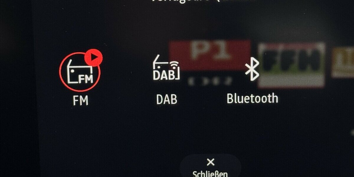 Renault Captur 1.3 TCE 140 Techno EDC LED CARPLAY 39.500 km 20.470 &euro; Lich 35423