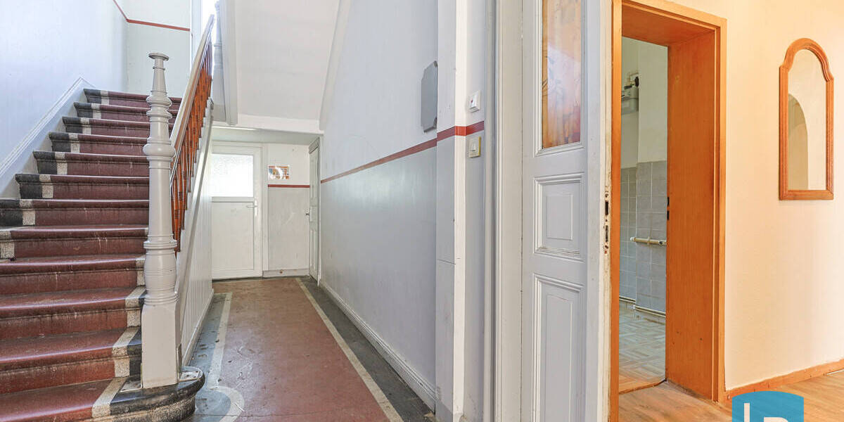 Etagenwohnung Kiel Gaarden-Ost - 2 Zimmer, 52 m&sup2;, 99.000&euro; | Angebot:26393087