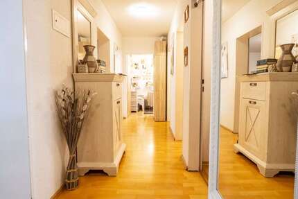 Wohnung Singen - 2.5 Zimmer, 72 m&sup2;, 180.000&euro; | Angebot:27004172