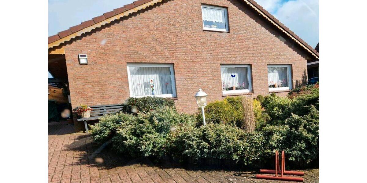 Bungalow Zetel - 3 Zimmer, 105 m&sup2;, 1.000&euro; | Angebot:26035547