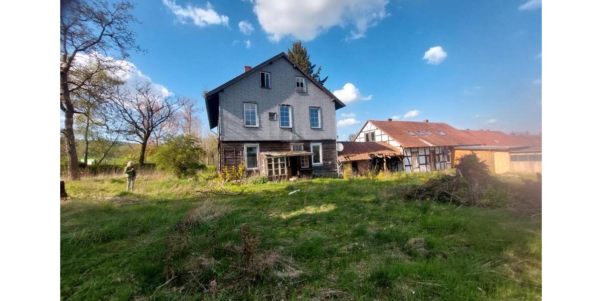Bauernhaus, Landhaus Willebadessen - 9 Zimmer, 300 m&sup2;, 500&euro; | Angebot:26606916