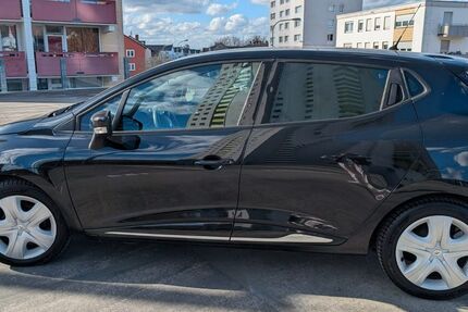 Renault Clio 175.000 km 5.200 &euro; Langen 63225