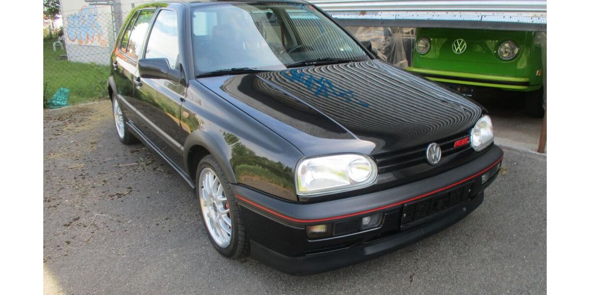 VW Golf 134.500 km 17.990 &euro; Augsburg 86167
