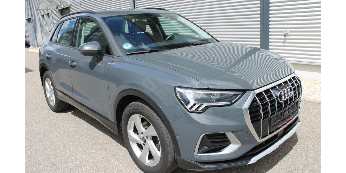 Audi Q3 76.000 km 27.500 &euro; Jettingen/ bei Stuttgart 71131