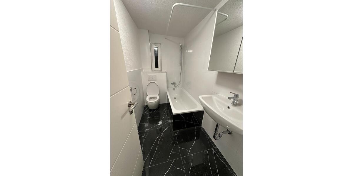 Wohnen auf Zeit Villingen-Schwenningen Schwenningen - 1 Zimmer, 20 m&sup2;, 330&euro; | Angebot:26172267