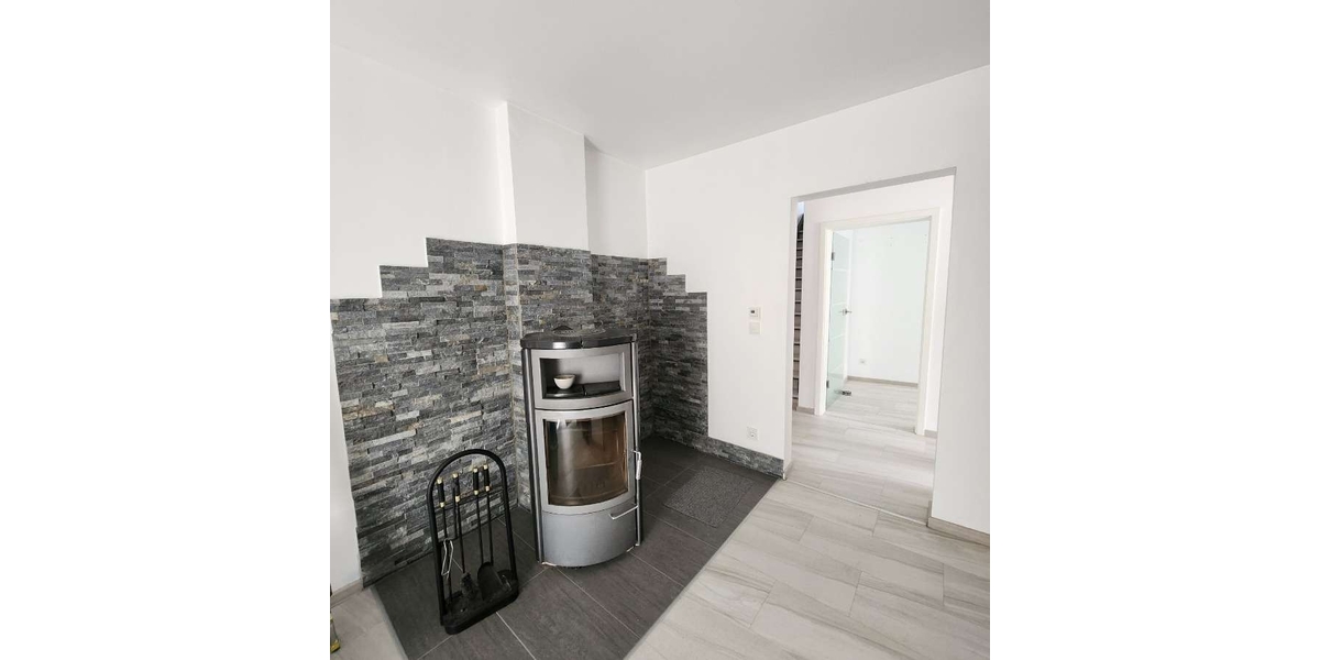 Attraktiv modernisierte Doppelhaushälfte mit hohem Wohnkomfort in Katzenbach - Doppelhaushälfte Hütschenhausen Katzenbach | Angebot:27158632