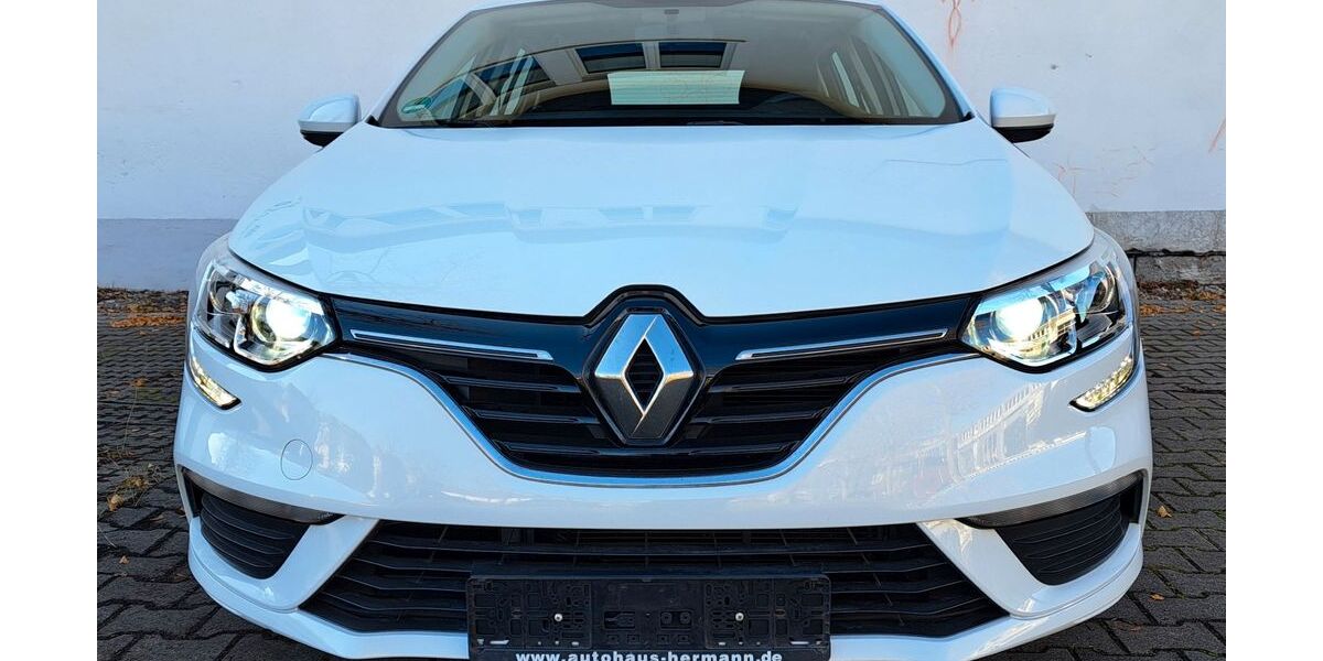 Renault Megane 121.300 km 8.900 &euro; Erfurt 99096