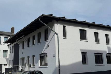 neu sanierte Gewerbeeinheit in ruhiger dennoch sehr zentraler Lage von Paderborn 5 zimmer